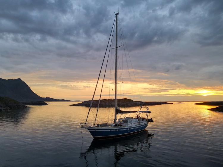Raido at sea