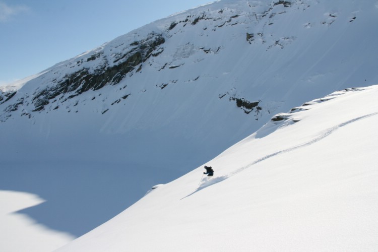 Powder on Vassi mellan. April 14 2009. Photo: Andreas Bengtsson 