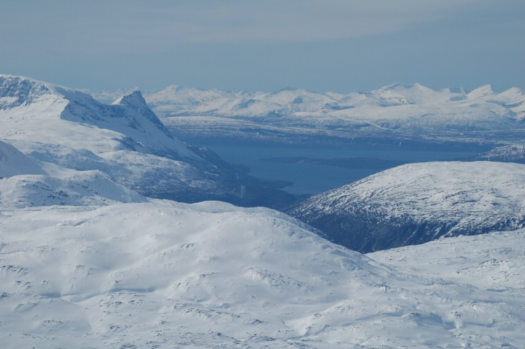 View over Rombacksfjorden. Heliski Riksgränsen, April 27, 2009. Photo: Andreas Bengtsson 