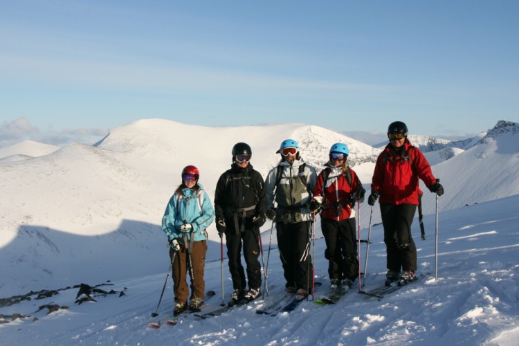 Heliski Riksgränsen April 29, 2009. Photo: Andreas Bengtsson