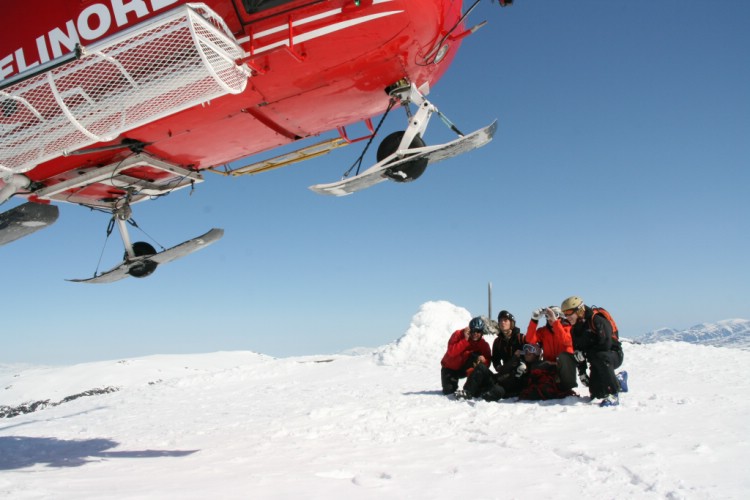 Heliski Riksgränsen May 15, 2009. Photo: Andreas Bengtsson