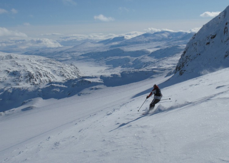 Star dust and wonderful views heliskiing in the Riksgransen mountains, 3rd April 2010 Photo: Lisa Auer