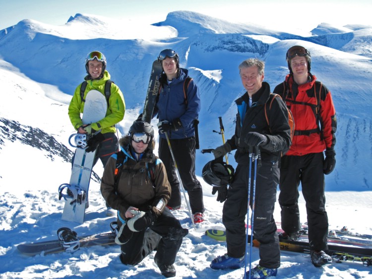 Enjoying a summit, heliskiing in Kåtotjåkka, 6th April 2010 Photo: Lisa Auer